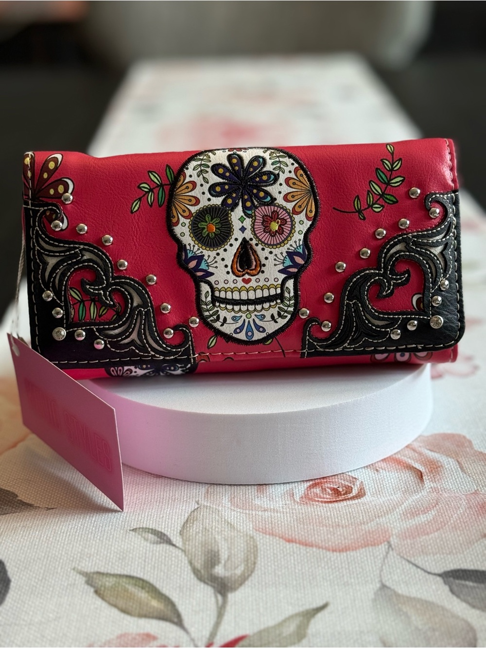 Kenio Styles Pink Flora Sugar Skull Crossbody, nwt
